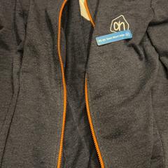 Blazer Albert Hijn, segons ha informat Pathé Groningen mitjançant iLost