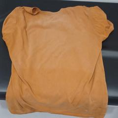 Camiseta de manga corta marrón, como reportado por RÍO Shopping - Valladolid utilizando o iLost