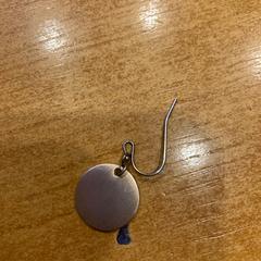 Oorbel, como reportado por Pathé Groningen utilizando o iLost