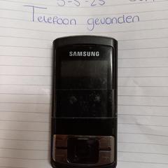 Mobiele telefoon  Samsung Zwart, gisa salatu by Adrz iLost erabiliz