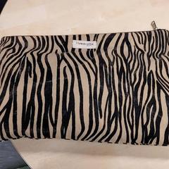 Pochette noire, ako bolo nahlásené IKEA Toulouse pomocou iLost