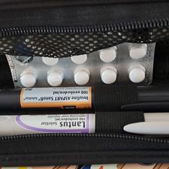 Tasje met insuline spuiten, como reportado ao iLost