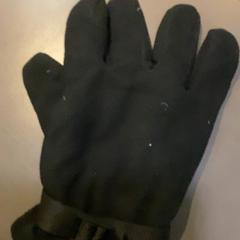 Luva, como reportado por MEININGER Hotel Vienna Downtown Sissi utilizando o iLost