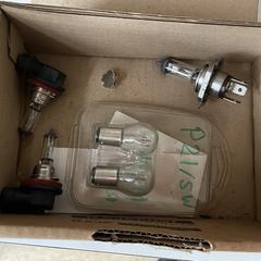 Doosje met Twingo autolampjes, som rapportert til iLost