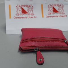 Purse A.L.T. Stofile, as reported by Gemeente Utrecht using iLost