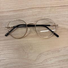 النظارات، كما تم الإبلاغ عنه بواسطة IKEA Liège عبر iLost