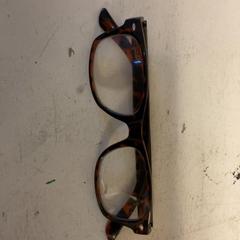 Briller, som rapportert av Artis ved bruk av iLost