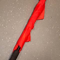 مظلة، كما تم الإبلاغ عنه بواسطة Qbuzz DMG عبر iLost