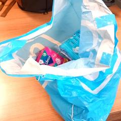 Plastic zak Ah met maandverband, som rapportert av RRReis Veluwe Zuid - Ede ved bruk av iLost