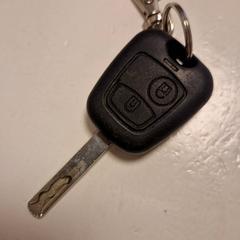 鍵 Zwart がiLostで Koninklijk Theater Carré によって報告されました