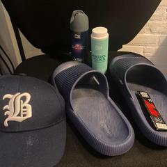 Shoe SLIPPERS, DEO, CAP, MENTHOLPOEDER, as reported by Room Mate Bruno using iLost