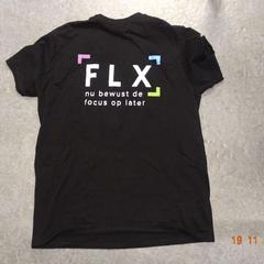 Tshirt zwart met school logo, zoals gemeld door Gemeente Leopoldsburg met iLost