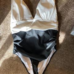 Badpak, como reportado por Van der Valk Hotel Apeldoorn - De Cantharel utilizando o iLost