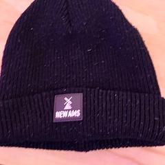 Beanie Zwarte new ams muts, amint azt Schaatsbaan Rotterdam az iLost segítségével jelentette.