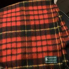 Scarf, rapporterat av MEININGER Hotel Brussels City Center med iLost