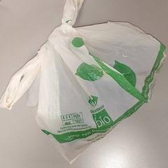 Sac - plastieken tas carrefour, a été signalé par Centraal magazijn utilisant iLost