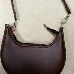 バッグ Bruin/ Gritter がiLostで Qbuzz GD Groningen Peizerweg によって報告されました