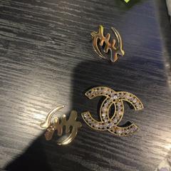 Fülbevaló, amint azt Van der Valk Hotel Utrecht az iLost segítségével jelentette.