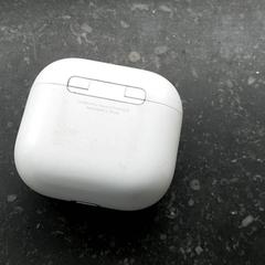 Elektronika - Earpod etui wit, jak nahlášeno Regio Oost-Vlaanderen pomocí iLost