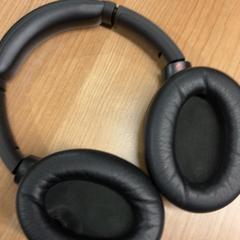 Auriculars Sony, segons ha informat Pathé Spuimarkt mitjançant iLost