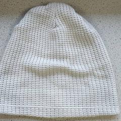 의류 - Muts, iLost를 사용하여 Regio Limburg - Leuven에 보고됨