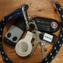 Sleutels keycord blauw/geel politie, som rapportert til iLost