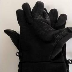 Kleidung Zwart, gemeldet von Regio Antwerpen - Brussel über iLost