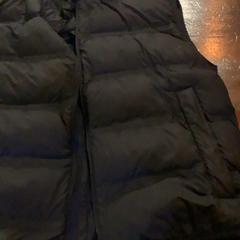 Testmelegítő Zwart, amint azt Café Leentje az iLost segítségével jelentette.