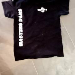 T shirt Zwart shir, a été signalé par Pathé Nijmegen utilisant iLost