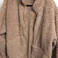 Jasje, gisa salatu by Qbuzz DMG iLost erabiliz