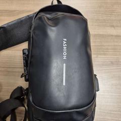 Sac Zwart Fashion, a été signalé par Connexxion Noord Holland Noord Alkmaar utilisant iLost