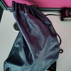 가방, iLost를 사용하여 Twisto에 보고됨