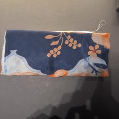 Châle, a été signalé par Van der Valk Hotel Houten utilisant iLost