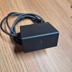 Cargador Nintendo Grey, ha sido reportado por Vrije Universiteit Brussel (VUB) con iLost