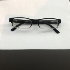 Glasses, a été signalé par Van Gogh Museum utilisant iLost