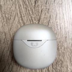 Oplaadstation earpods، كما تم الإبلاغ عنه بواسطة RRReis IJssel-Vecht Lelystad عبر iLost