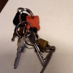 Keychain, as reported by Qbuzz ZHN using iLost