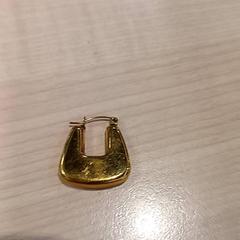 Earring d oreille, as reported by IKEA Toulouse using iLost