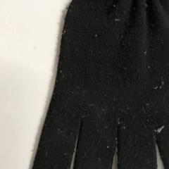 Kläder - handschoenen, rapporterat av Regio Antwerpen - Brussel med iLost