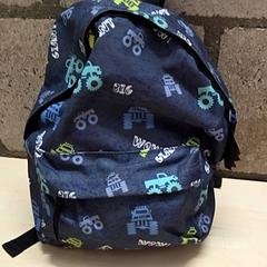 Sac à dos, a été signalé par Arriva Oost-Brabant utilisant iLost