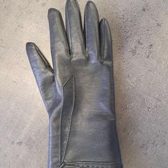 Rukavice zwart gevoerd, jak nahlášeno Regio Limburg - Leuven pomocí iLost