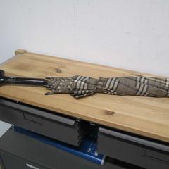 傘 & 杖 がiLostで IKEA Heerlen によって報告されました