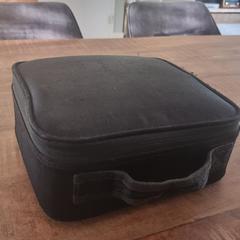 Zwarte tas a été signalé sur iLost