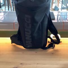 Väska Black, rapporterat av MEININGER Hotel Köln West med iLost