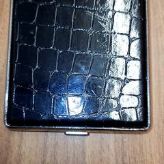 Cigaretové pouzdro A. Aryan, jak nahlášeno Qbuzz DMG pomocí iLost