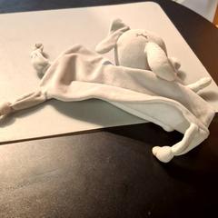 Plyšová facka Gris et beige, jak nahlášeno IKEA Hénin-Beaumont pomocí iLost