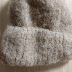 Vêtements - muts, a été signalé par Regio Antwerpen - Brussel utilisant iLost