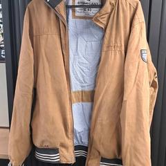 Jacket Bruin, as reported by Connexxion Haarlem AML using iLost