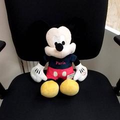 Játék, Plüss & Ölelős pofon Mickey, amint azt ilévia az iLost segítségével jelentette.