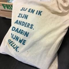 Jute bag, as reported by Qbuzz U-OV using iLost